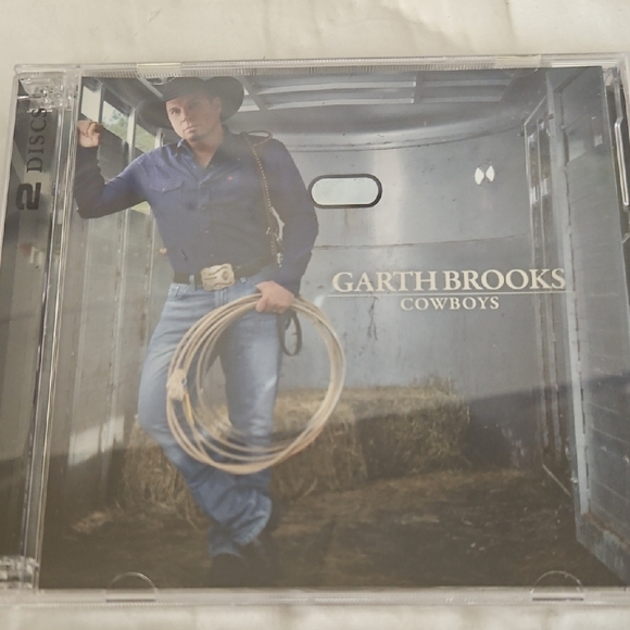 Garth Brooks The Ultimate Collection Box Set - Picture 3 of 8